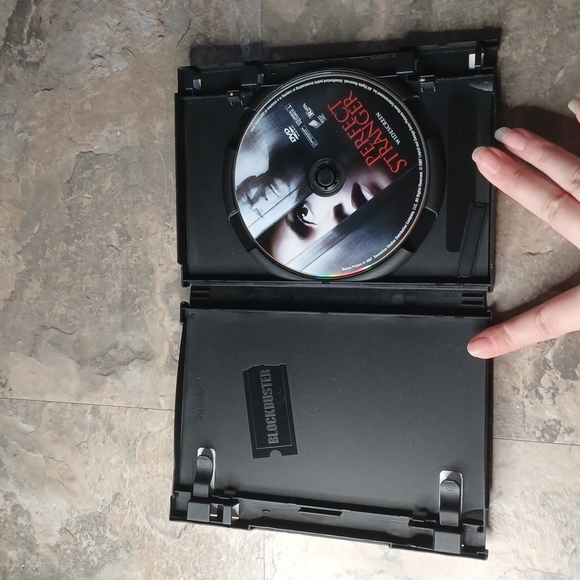 Perfect Stranger WS DVD - Picture 3 of 10